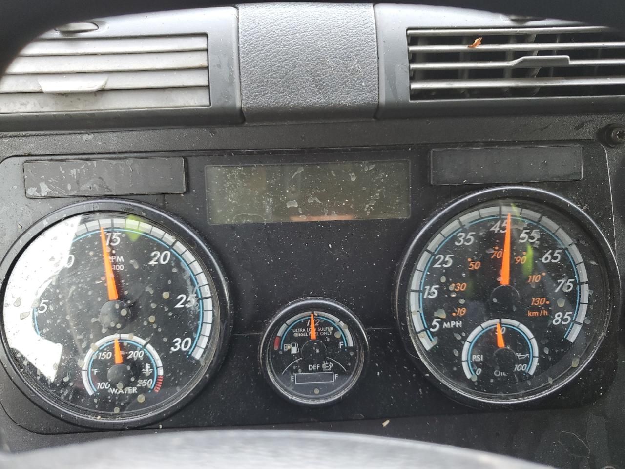 2017 Freightliner Cascadia 125 Semi Truck