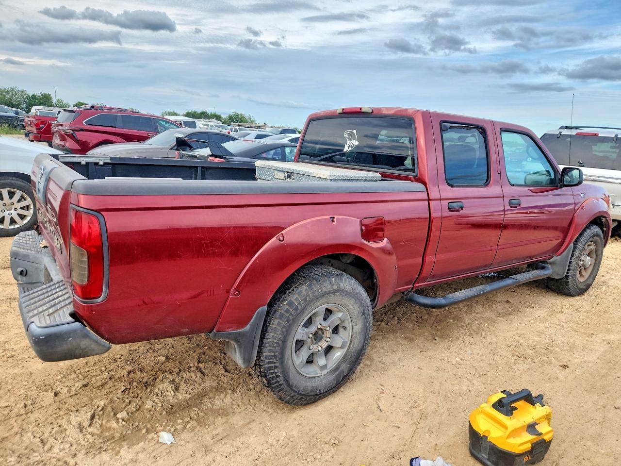 2004 Nissan Frontier Crew Cab XE V6
