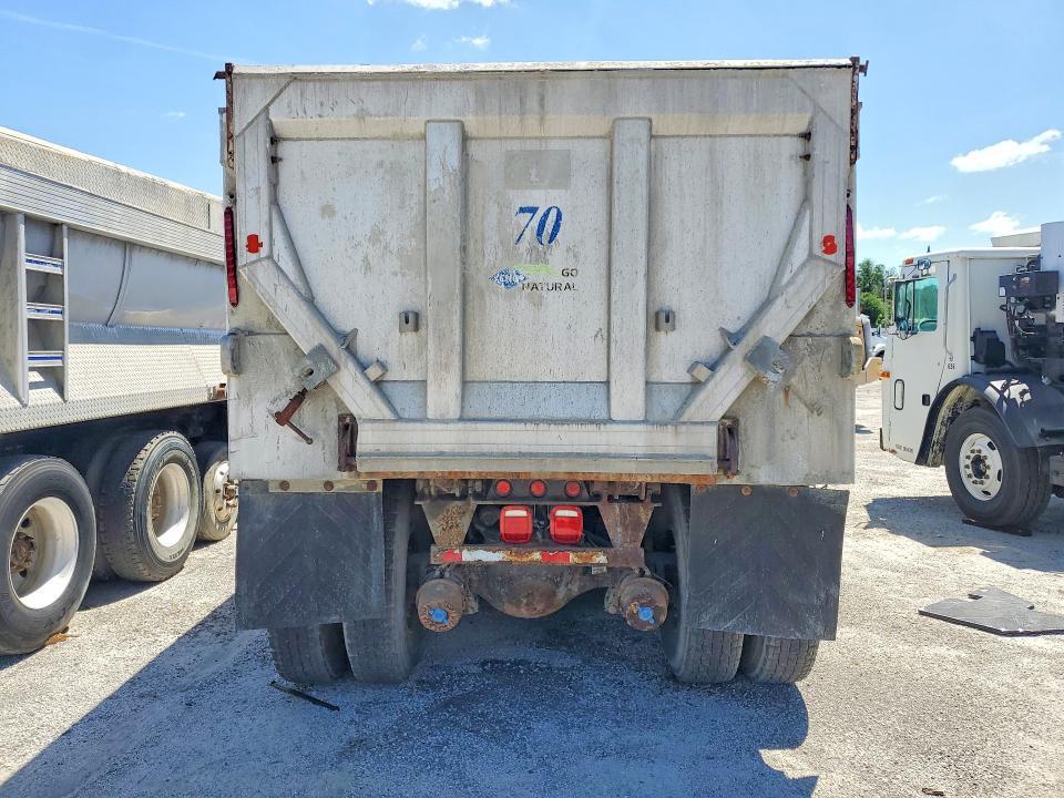 2016 Peterbilt 567 Dump Truck
