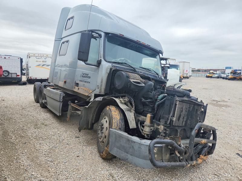 2007 Volvo VNL Semi Truck