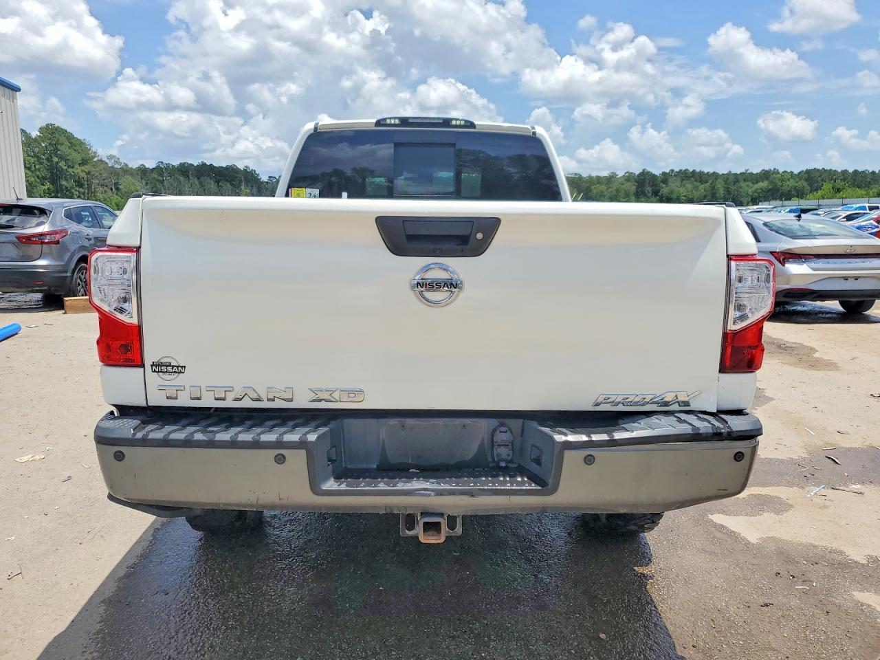 2019 Nissan Titan XD S