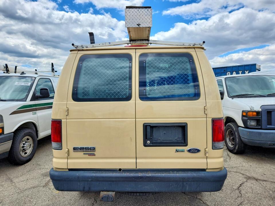 2012 Ford Econoline E250 van