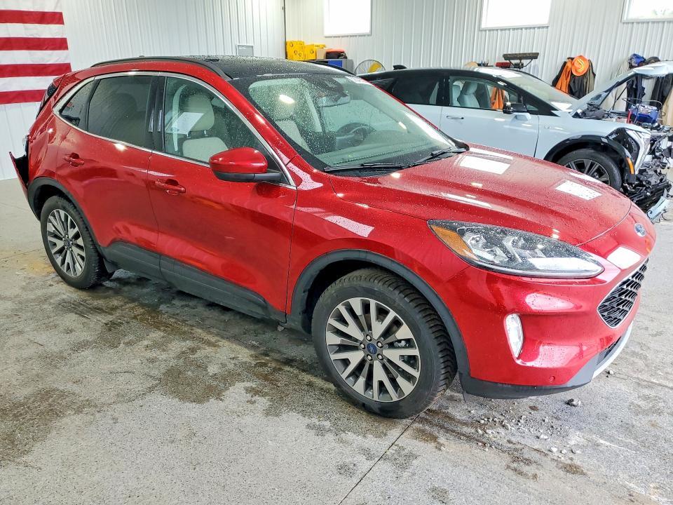 2022 Ford Escape Titanium