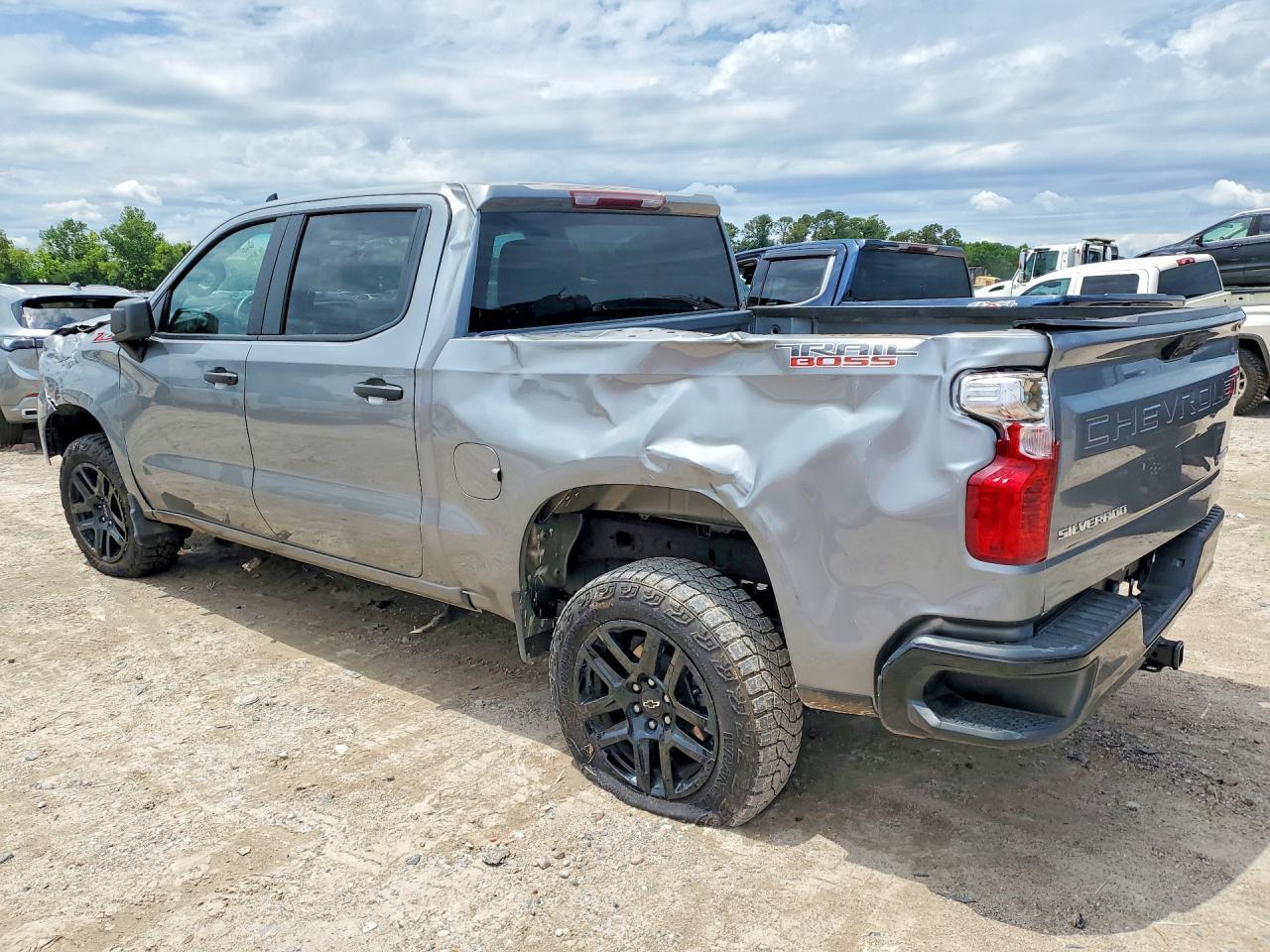 2025 Chevrolet Silverado K1500 Trail Boss Custom