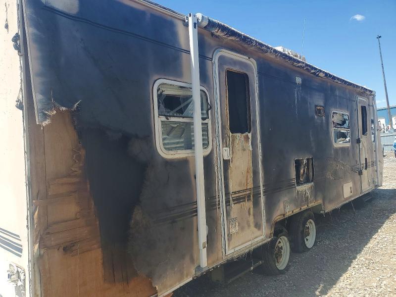 2002 R-Vision Trail Bay Camper