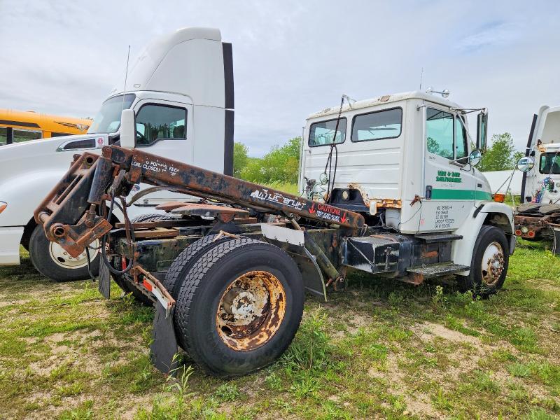 2001 Freightliner Medium Conventional FL80