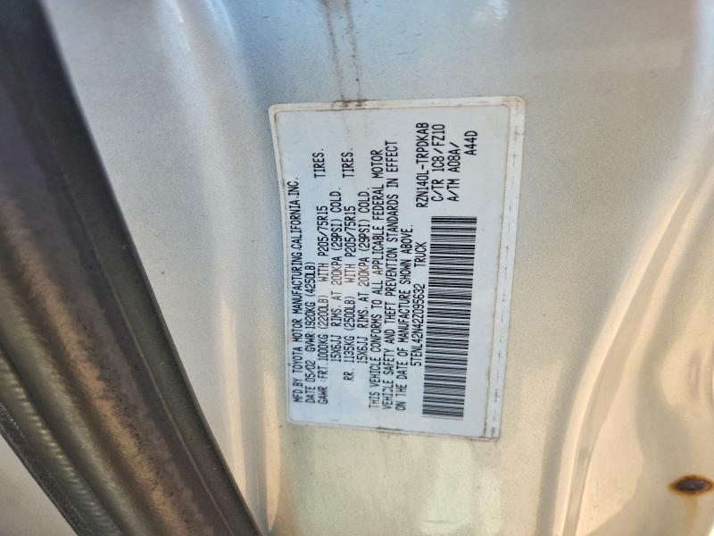 2002 Toyota Tacoma Base