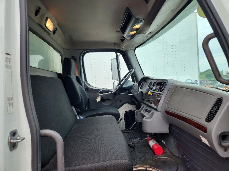 2019 Freightliner Business Class M2 BOX Truck