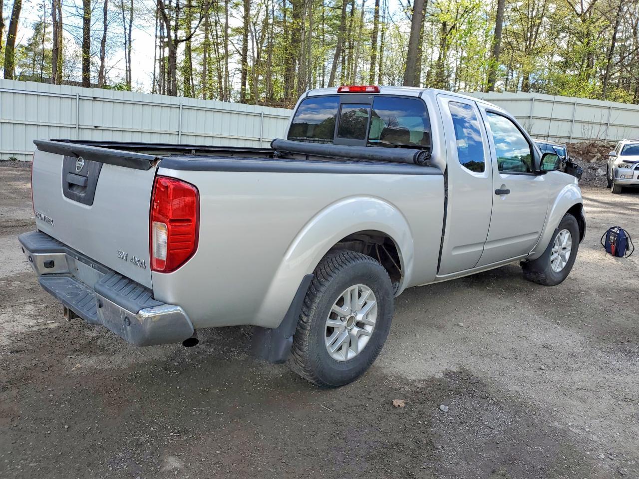 2017 Nissan Frontier SV V6