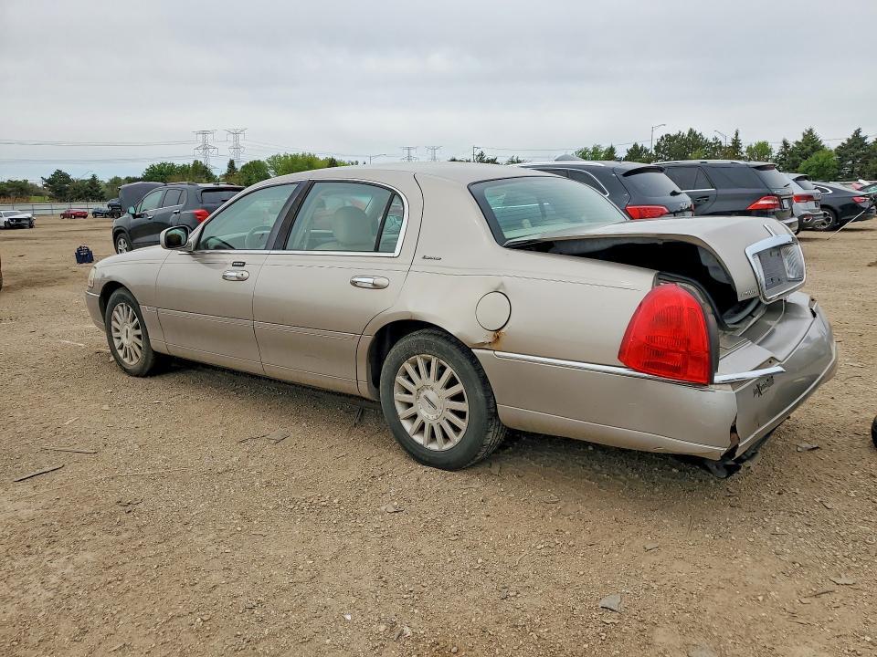 2003 Lincoln Town car Executive