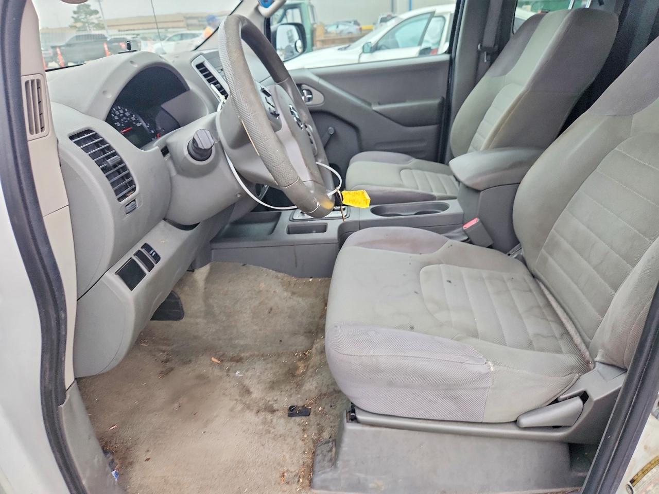 2015 Nissan Frontier S