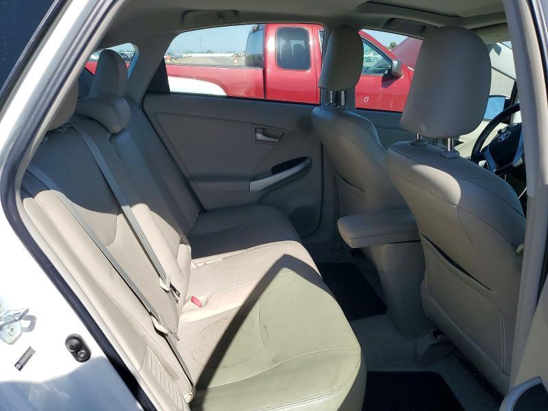 2010 Toyota Prius iv