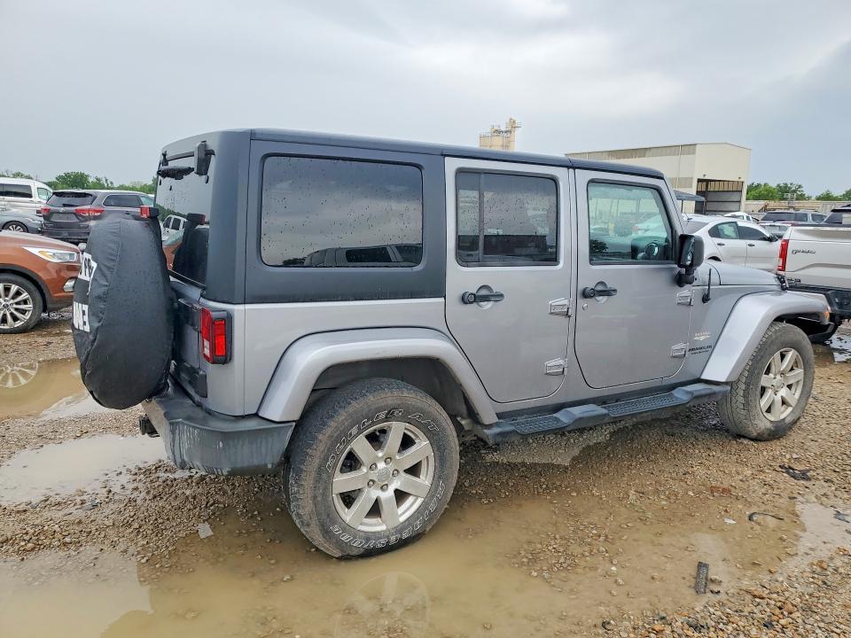 2013 Jeep Wrangler Unlimited Sahara