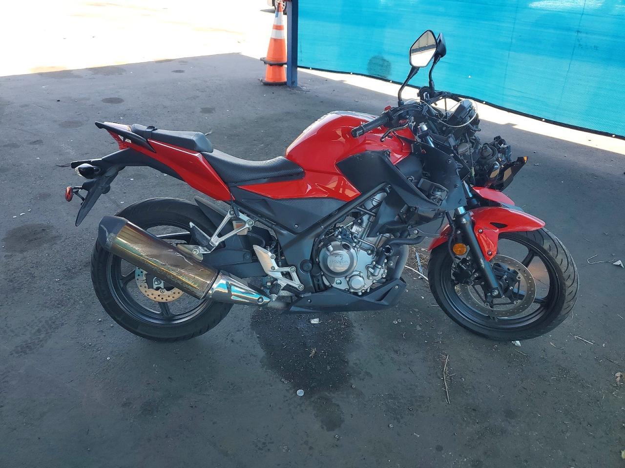 2015 Honda CB300 F