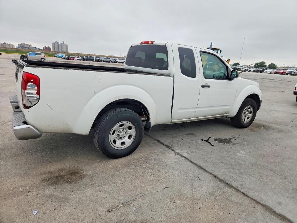 2015 Nissan Frontier S
