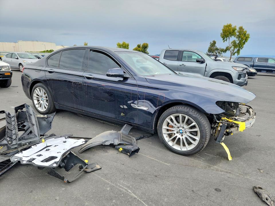 2015 BMW 750 xi