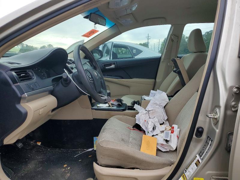 2014 Toyota Camry le