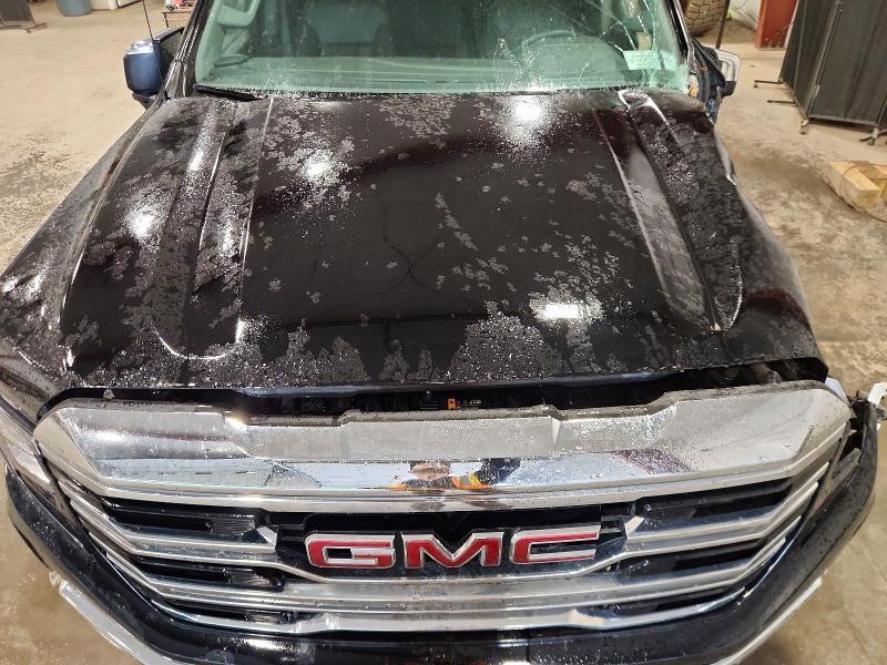2025 GMC Sierra K1500 slt