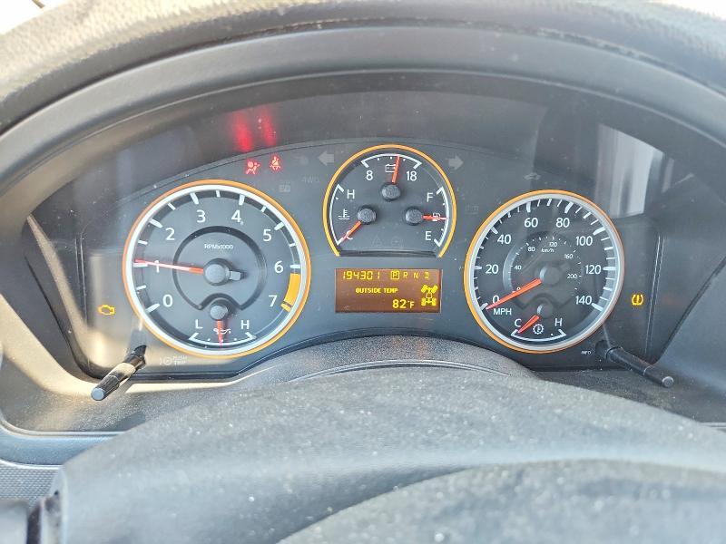 2014 Nissan Armada sv