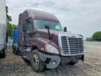 2018 Freigliner 2018 Freightliner Cascadia 125 Semi Truck