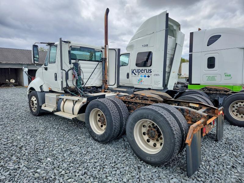 2015 International LF687 Semi Truck
