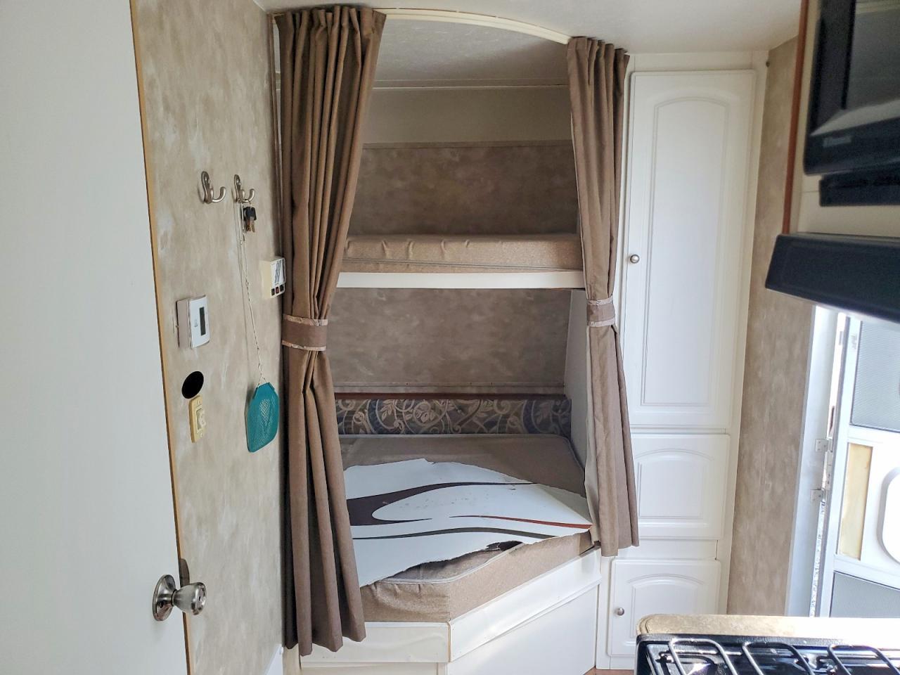 2007 Coachmen Captiva Camper