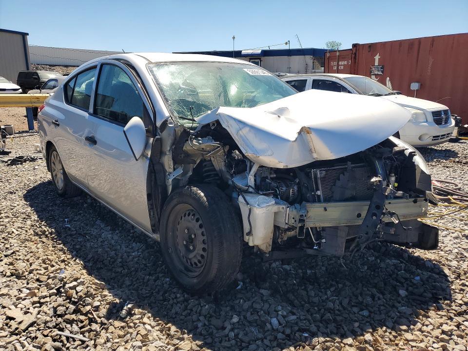 2017 Nissan Versa 1.6 s Plus