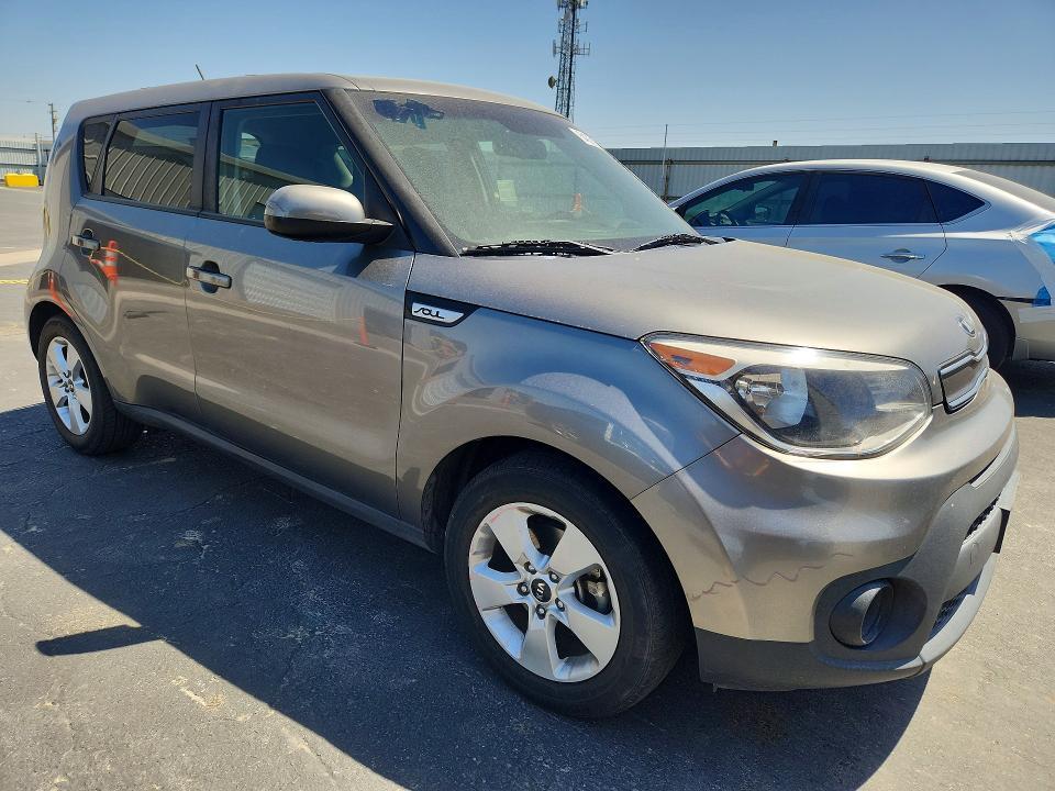 2017 KIA Soul Base