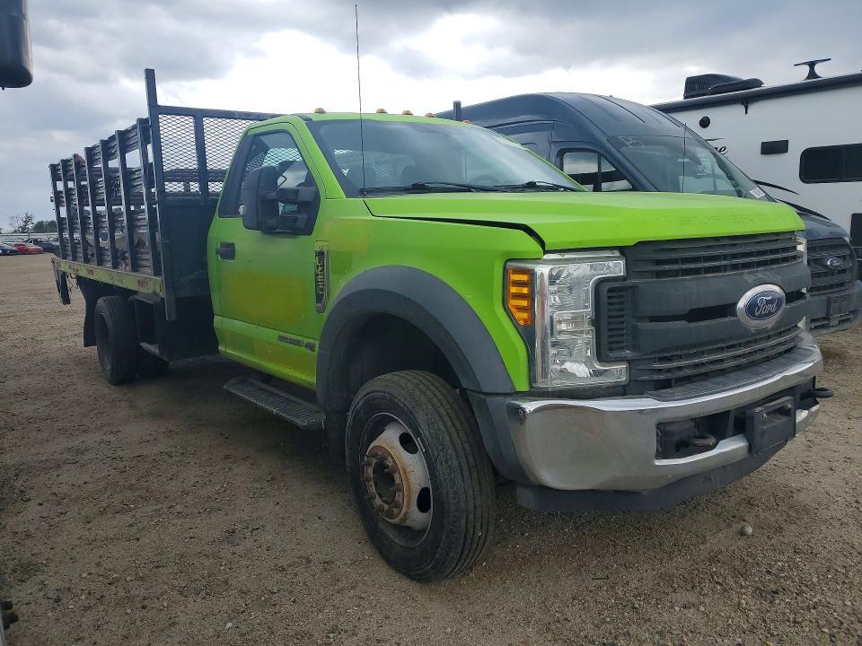 2017 Ford F450 Super Duty Flatbed Truck