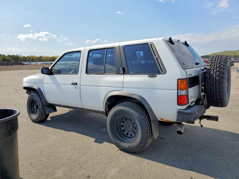 1991 Nissan Pathfinder xe