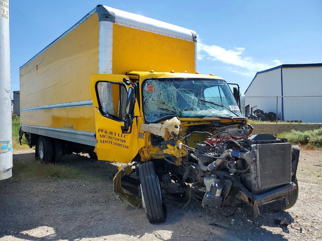 2018 Freigliner 2018 Freightliner Business Class M2 BOX Truck