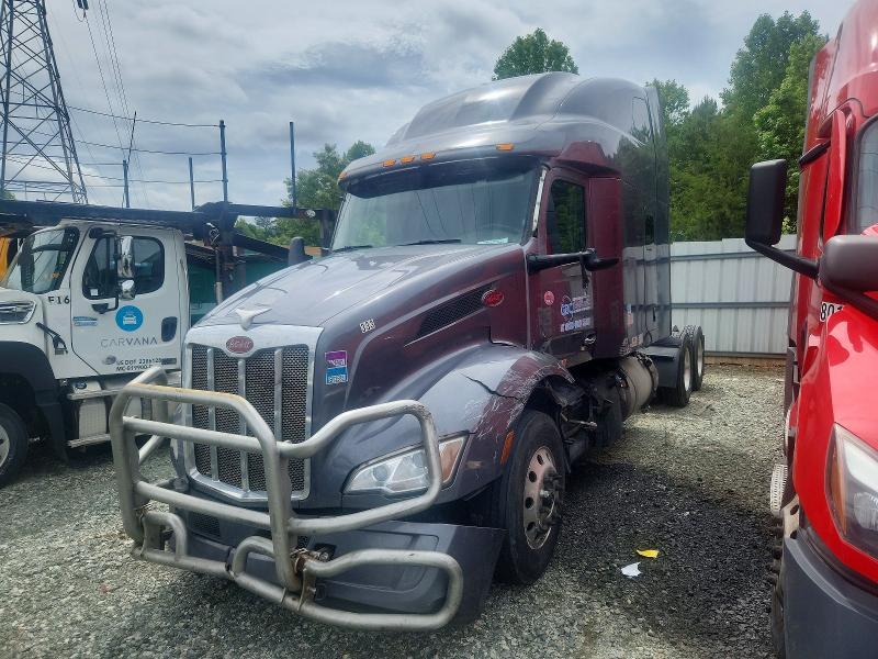 2023 Peterbilt 579 Semi Truck