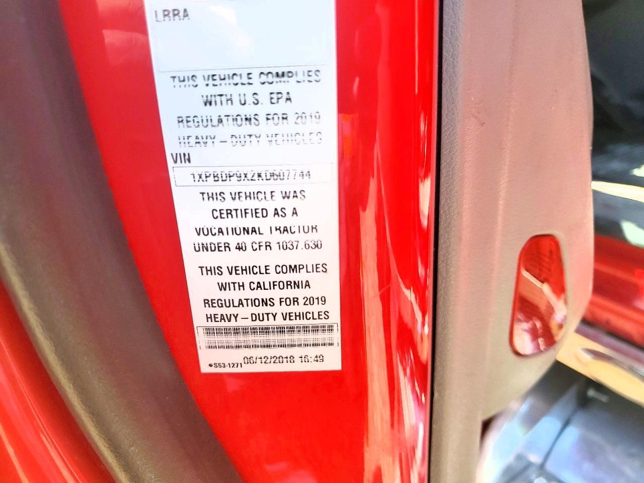 2019 Peterbilt 579 Semi Truck