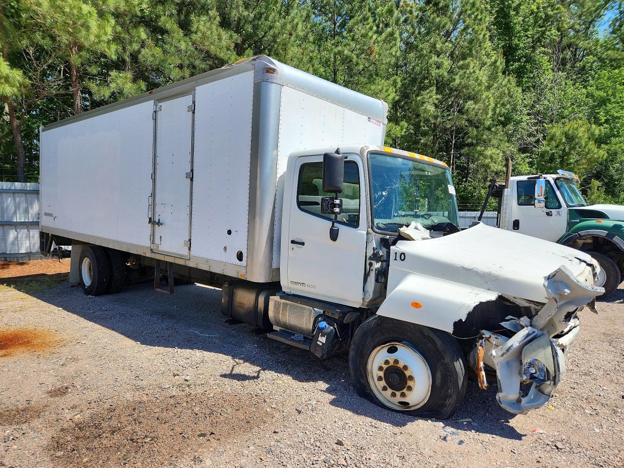 2013 Hino 258/268 BOX Truck