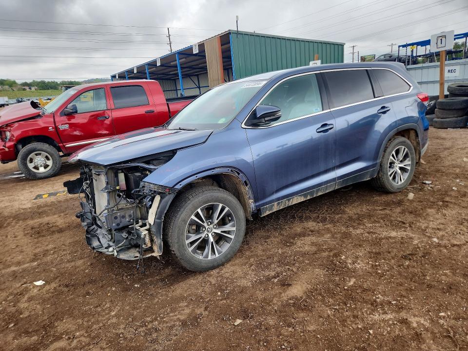 2019 Toyota Highlander le