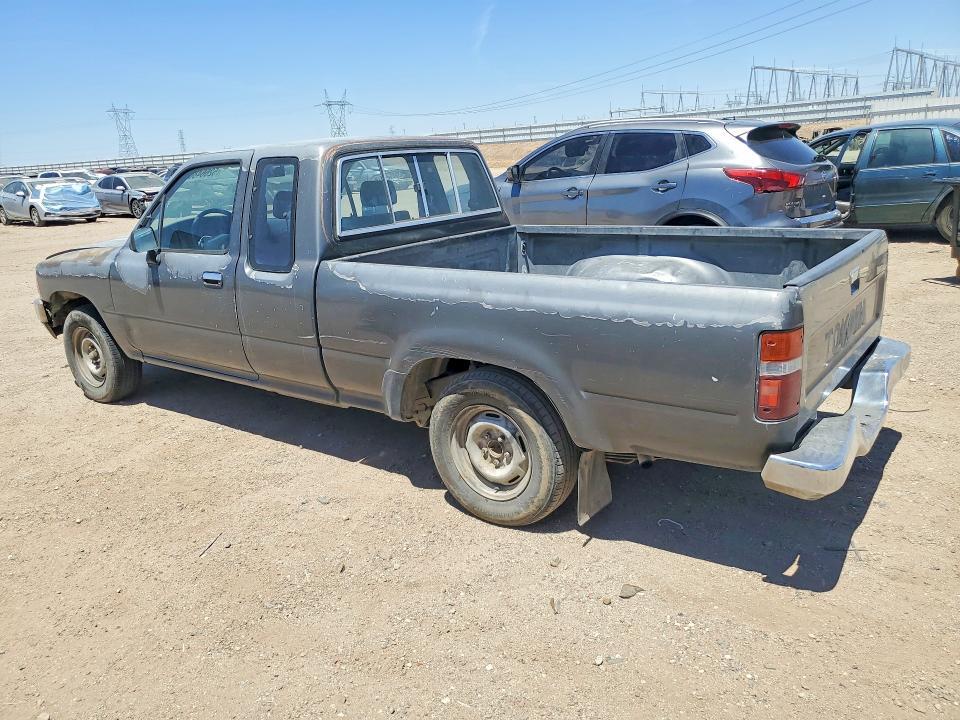 1989 Toyota Pickup Deluxe