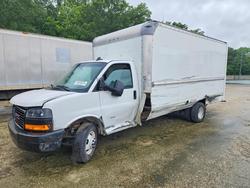 Camiones con verificación Run & Drive a la venta en subasta: 2022 GMC Savana BOX Truck