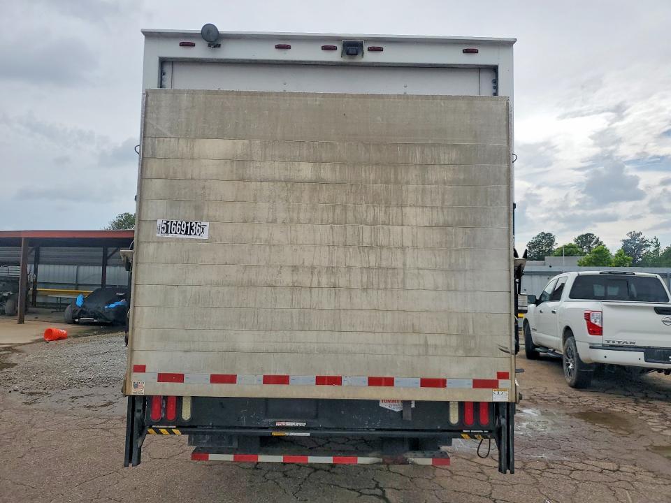 2016 Ford F450 Super Duty BOX Truck