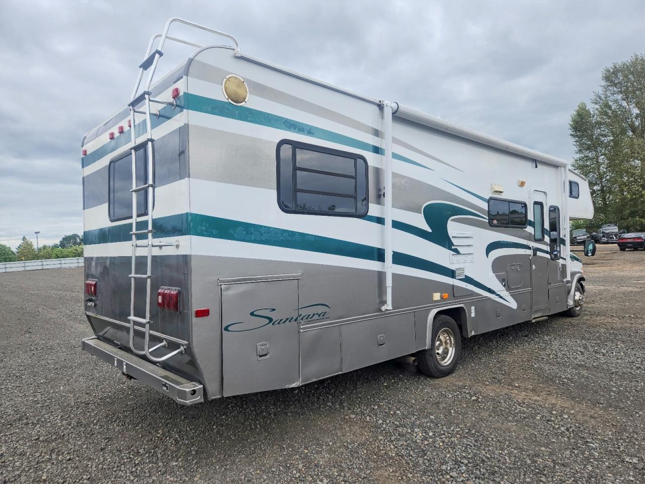 2002 Ford Econoline E450 Super Duty Cutaway Van