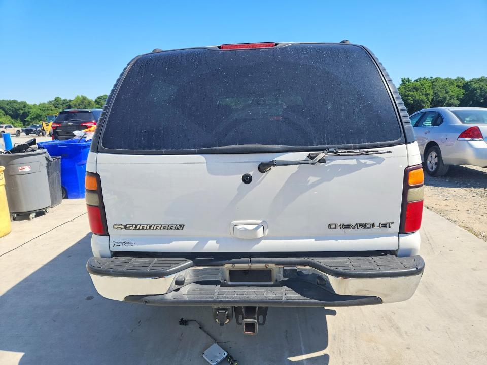 2004 Chevrolet Suburban C1500