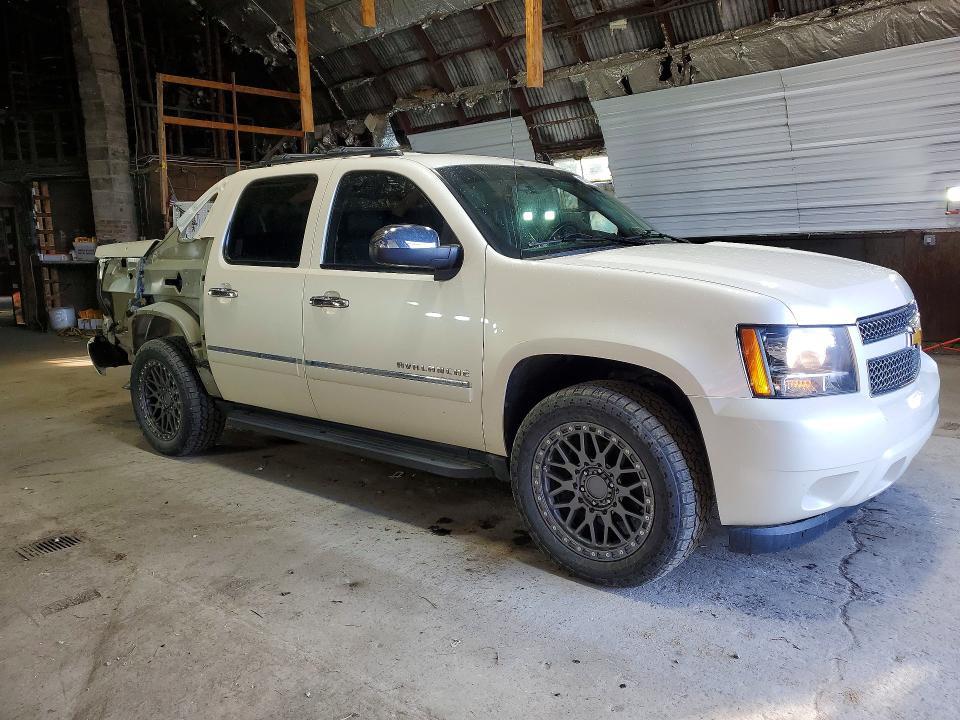 2013 Chevrolet Avalanche LTZ