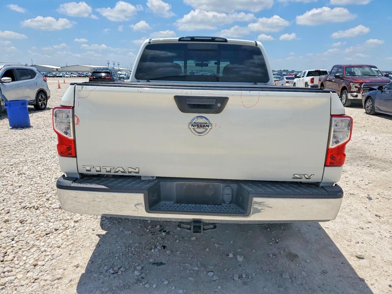 2017 Nissan Titan S