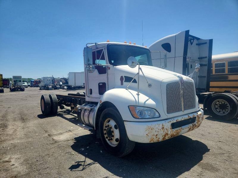 2013 Kenworth T370 Truck Cab AND Chassis