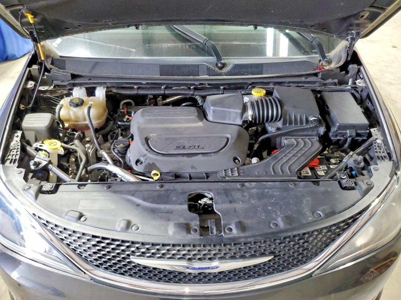 2019 Chrysler Pacifica Touring l