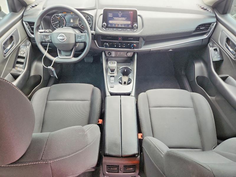 2025 Nissan Rogue s