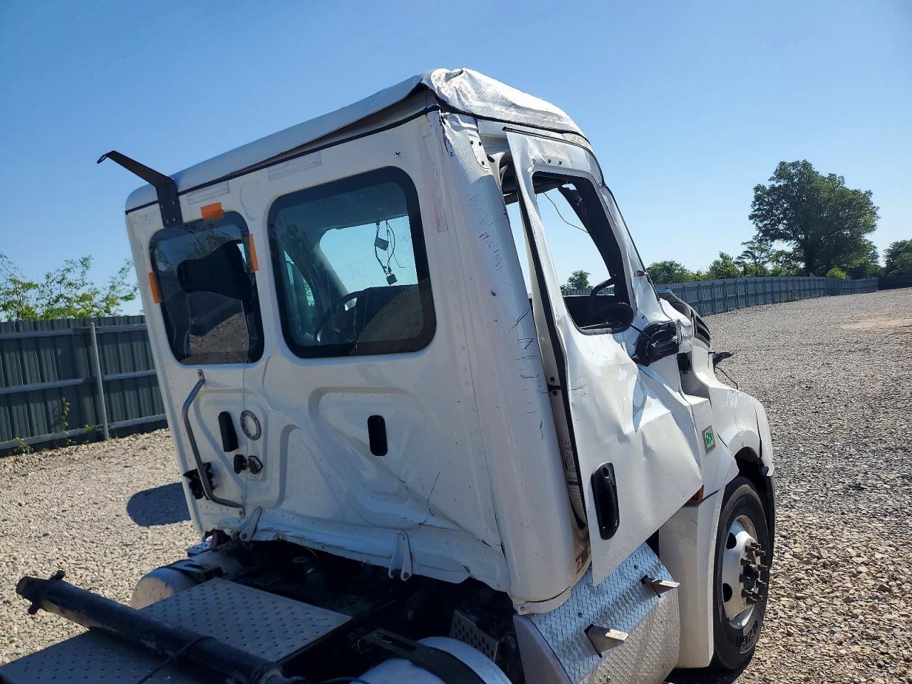 2024 Freightliner Cascadia 126