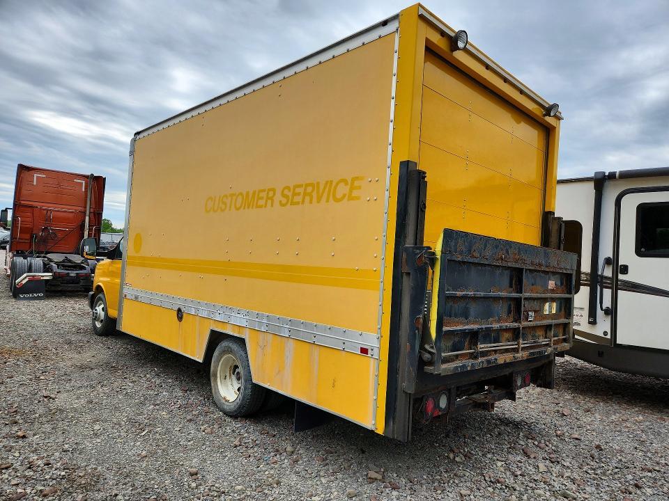 2015 Others 2015 GMC Savana BOX Truck