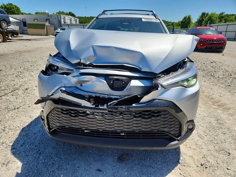 2025 Toyota Corolla Cross Hybrid xse