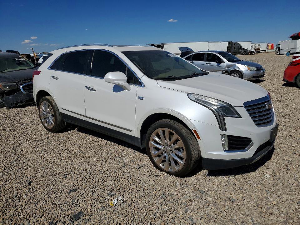 2017 Cadillac XT5 Platinum