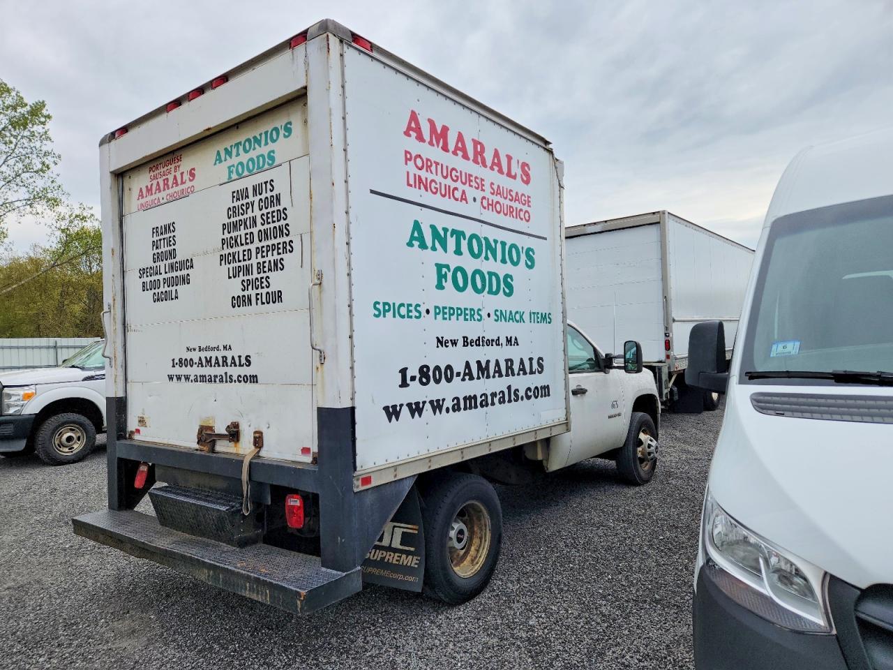 2011 GMC Sierra Refrigerated BOX Truck